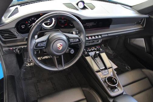 2023 Porsche 911 Carrera GTS