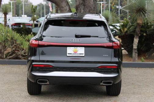 2025 Audi Q5 Premium
