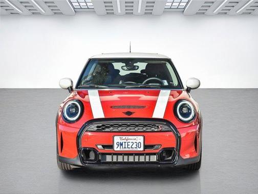 2024 MINI Hardtop Signature