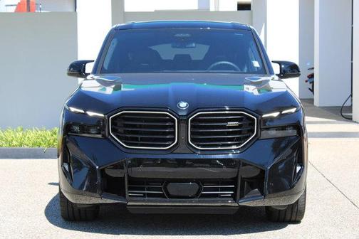 2025 BMW XM Base