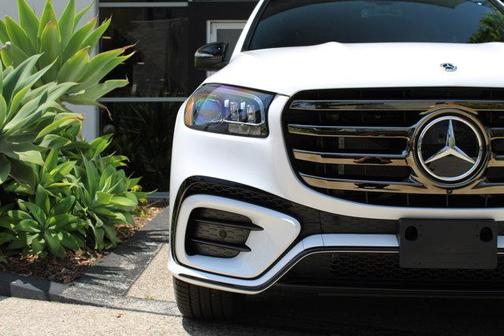 2025 Mercedes-Benz GLS 450 4MATIC