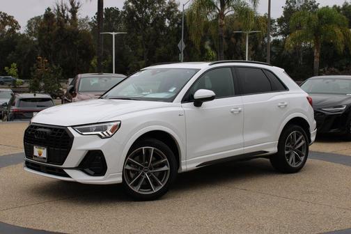 Arkona White 2025 Audi Q3 45 S line Premium