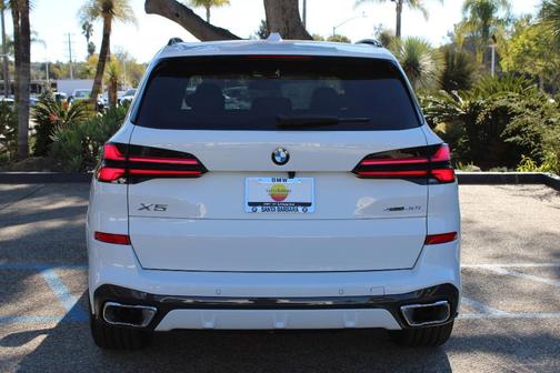 Alpine White 2026 BMW X5 sDrive40i