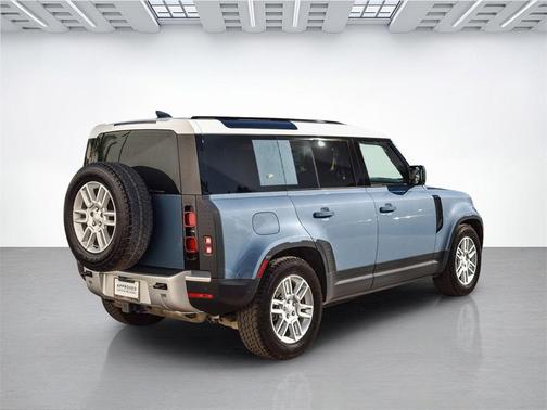 2024 Land Rover Defender S