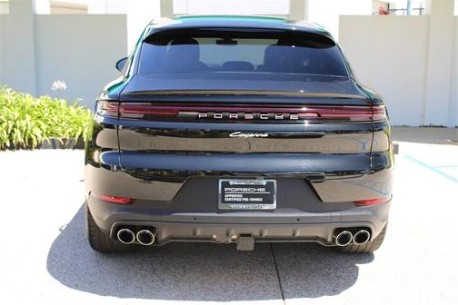 2025 Porsche Cayenne Base