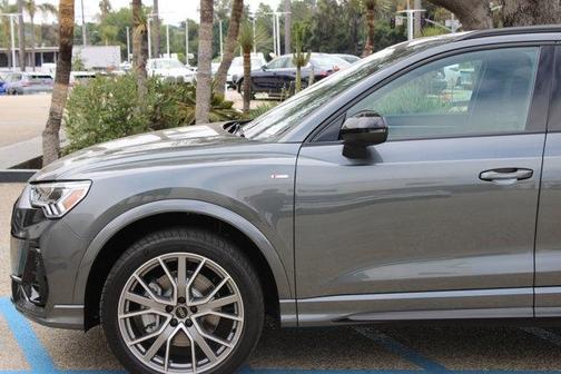 2025 Audi Q3 45 S line Premium