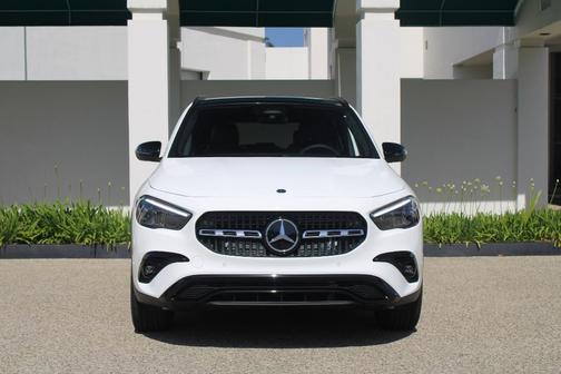 Polar White 2026 Mercedes-Benz GLA 250 Base