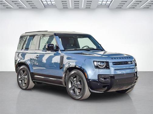 2025 Land Rover Defender X-Dynamic SE