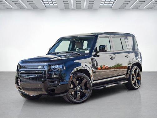 2025 Land Rover Defender P400 X-Dynamic SE