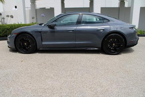 2025 Porsche Taycan GTS