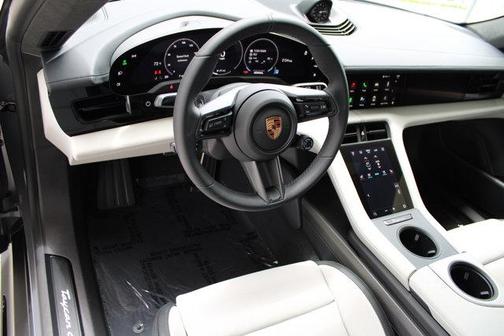 2025 Porsche Taycan GTS