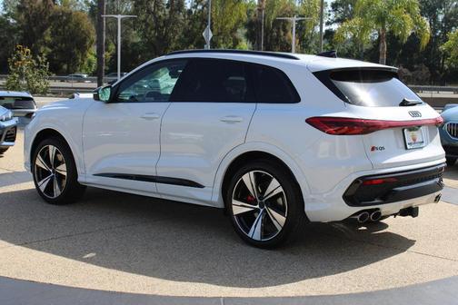Glacier White Metallic 2026 Audi SQ5 3.0T Premium Plus