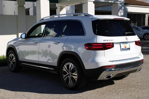 2025 Mercedes-Benz GLB 250 GLB 250