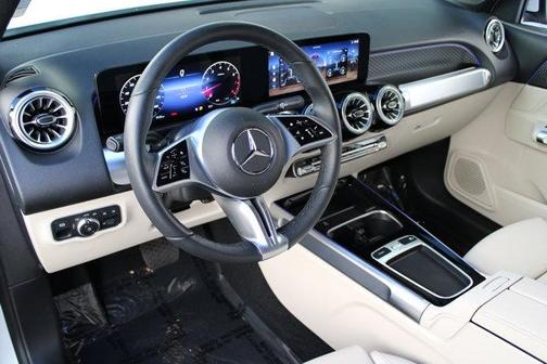 2025 Mercedes-Benz GLB 250 GLB 250