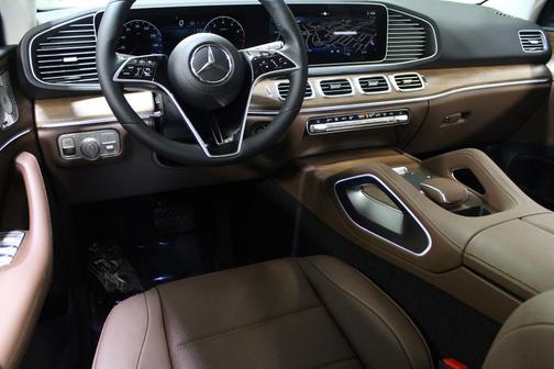 Obsidian Black Metallic 2026 Mercedes-Benz GLE 350 Base