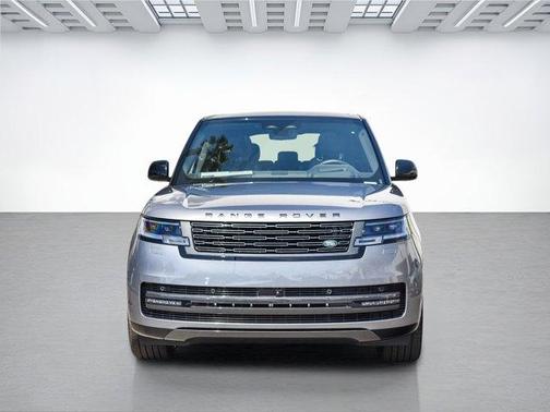 2025 Land Rover Range Rover P530 SE 7 Seat