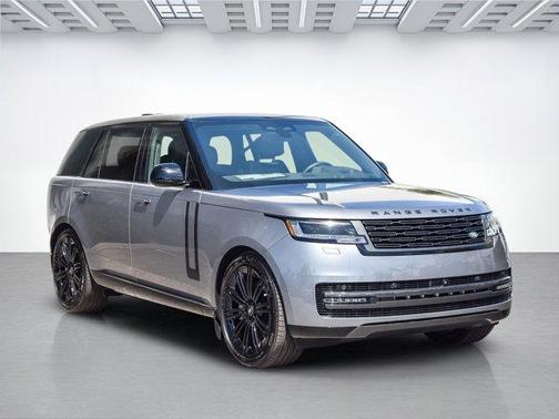 2025 Land Rover Range Rover P530 SE 7 Seat