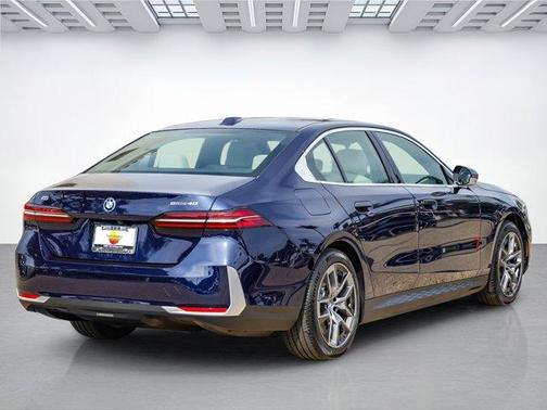 2025 BMW i5 eDrive40