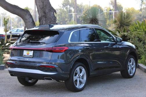 2025 Audi Q5 Premium Plus