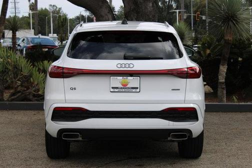 2025 Audi Q5 Premium