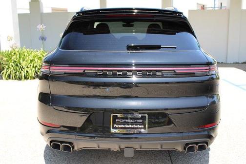 2025 Porsche Cayenne Turbo E-Hybrid