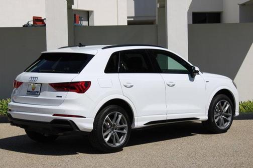 2025 Audi Q3 Premium