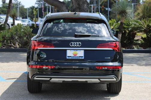 2024 Audi Q5 40 Premium