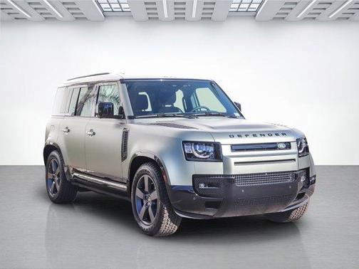 2025 Land Rover Defender P400 X-Dynamic SE