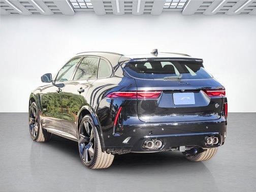 2025 Jaguar F-PACE SVR 575 Edition
