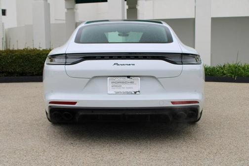 2023 Porsche Panamera Platinum Edition