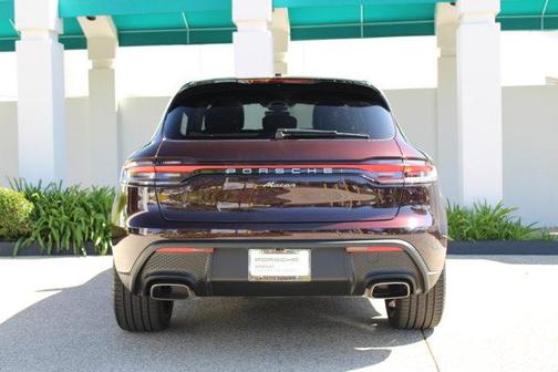2024 Porsche Macan Base