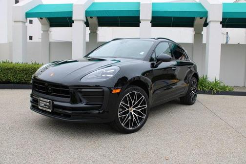 2026 Porsche Macan Base