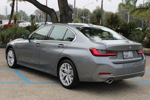 Skyscraper Gray Metallic 2025 BMW 330 i