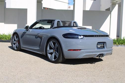 2024 Porsche 718 Boxster S