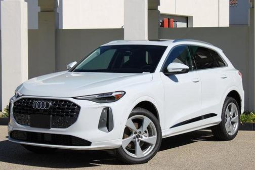 2025 Audi Q5 Premium Plus