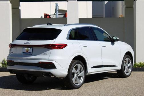 2025 Audi Q5 Premium Plus