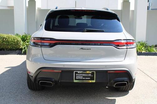 2025 Porsche Macan T