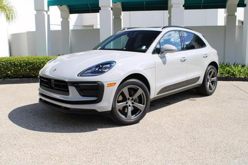 2025 Porsche Macan T