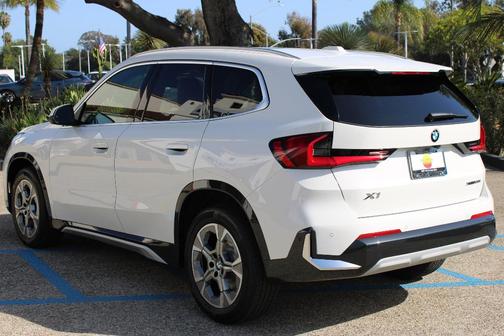 Alpine White 2026 BMW X1 xDrive28i