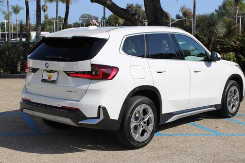 Alpine White 2026 BMW X1 xDrive28i