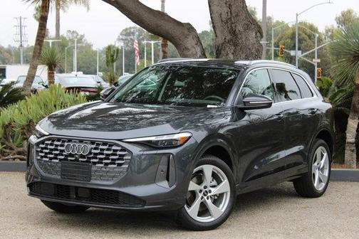 2025 Audi Q5 Premium Plus