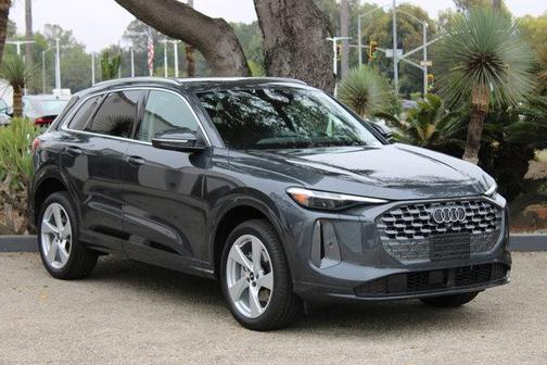 2025 Audi Q5 Premium Plus