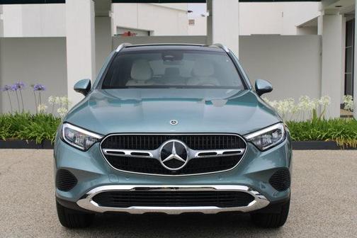 Verde 2026 Mercedes-Benz GLC 300 Base