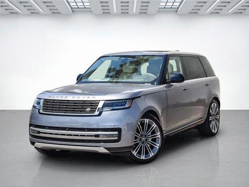2025 Land Rover Range Rover P400 SE 7 Seat
