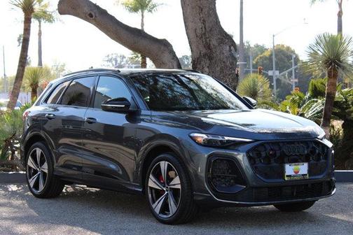 2025 Audi SQ5 Premium Plus