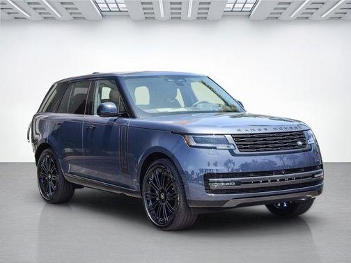 2025 Land Rover Range Rover P400 SE