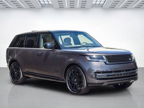 2025 Land Rover Range Rover P530 SE 7 Seat