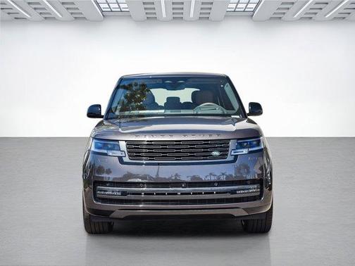 2025 Land Rover Range Rover P530 SE 7 Seat