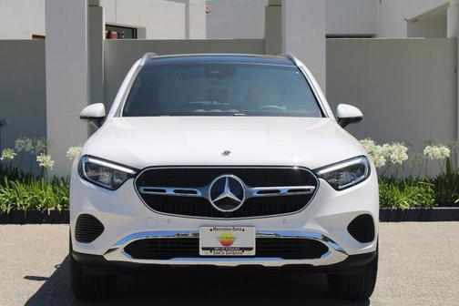 Polar White 2026 Mercedes-Benz GLC 300 Base