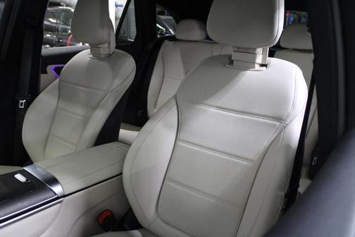 Polar White 2026 Mercedes-Benz GLC 300 Base